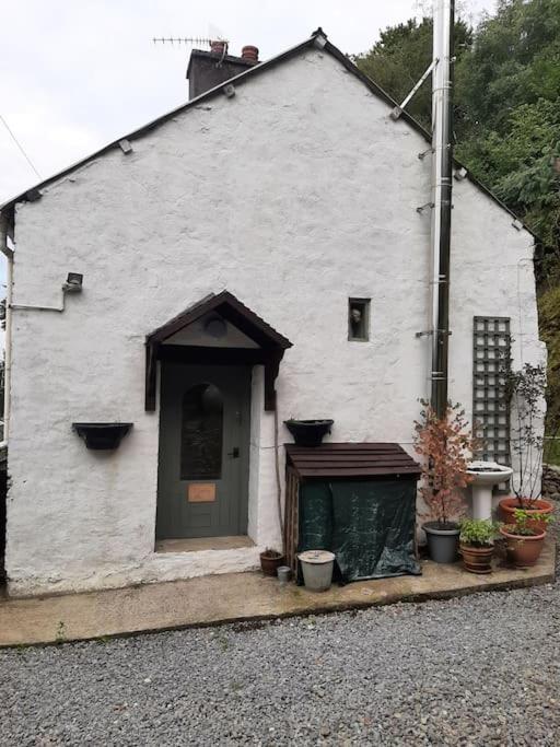 Y Smithy Apartment Llanybyther Exterior foto